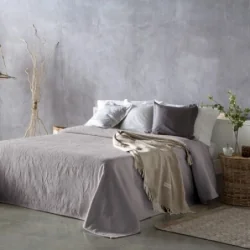 Guy Laroche Fleur gray bedspread